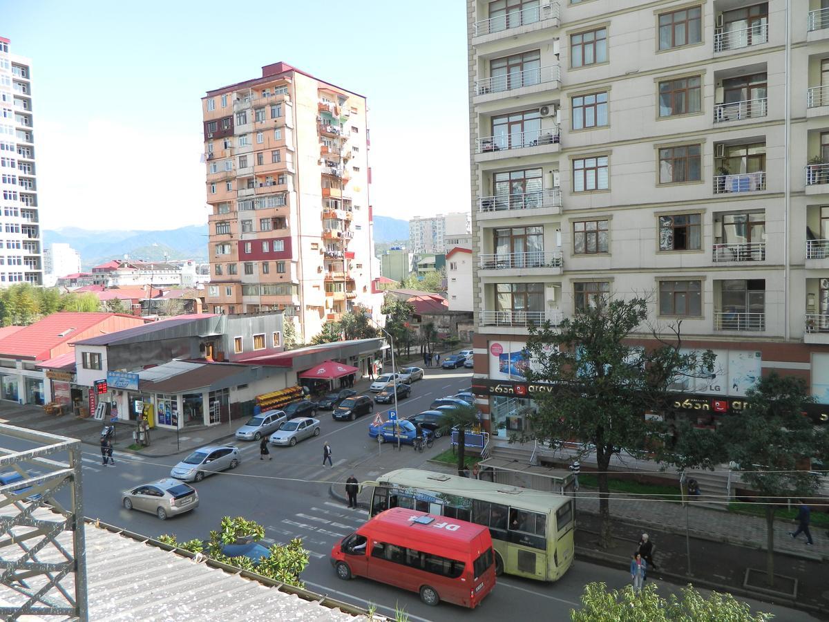 Chemi Saxli Apartment バトゥーミ エクステリア 写真