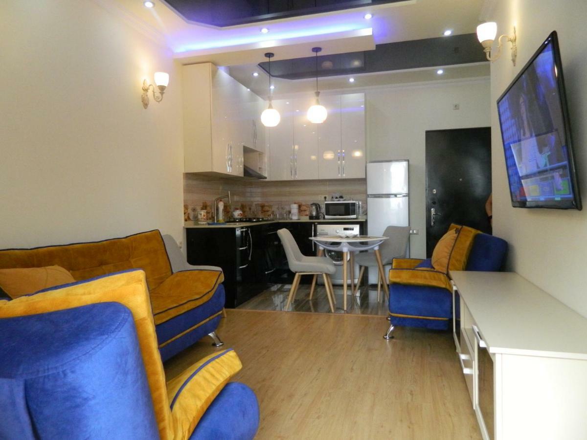Chemi Saxli Apartment バトゥーミ エクステリア 写真