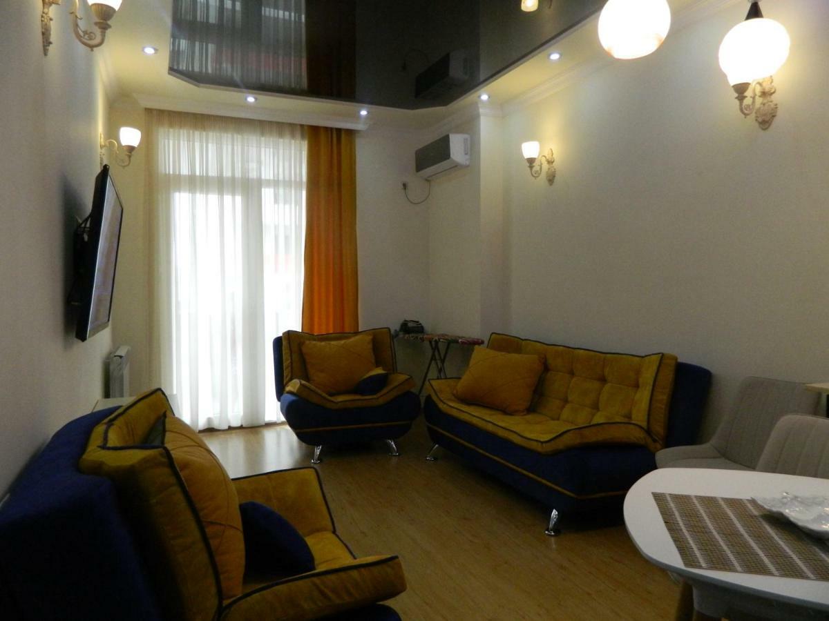 Chemi Saxli Apartment バトゥーミ エクステリア 写真