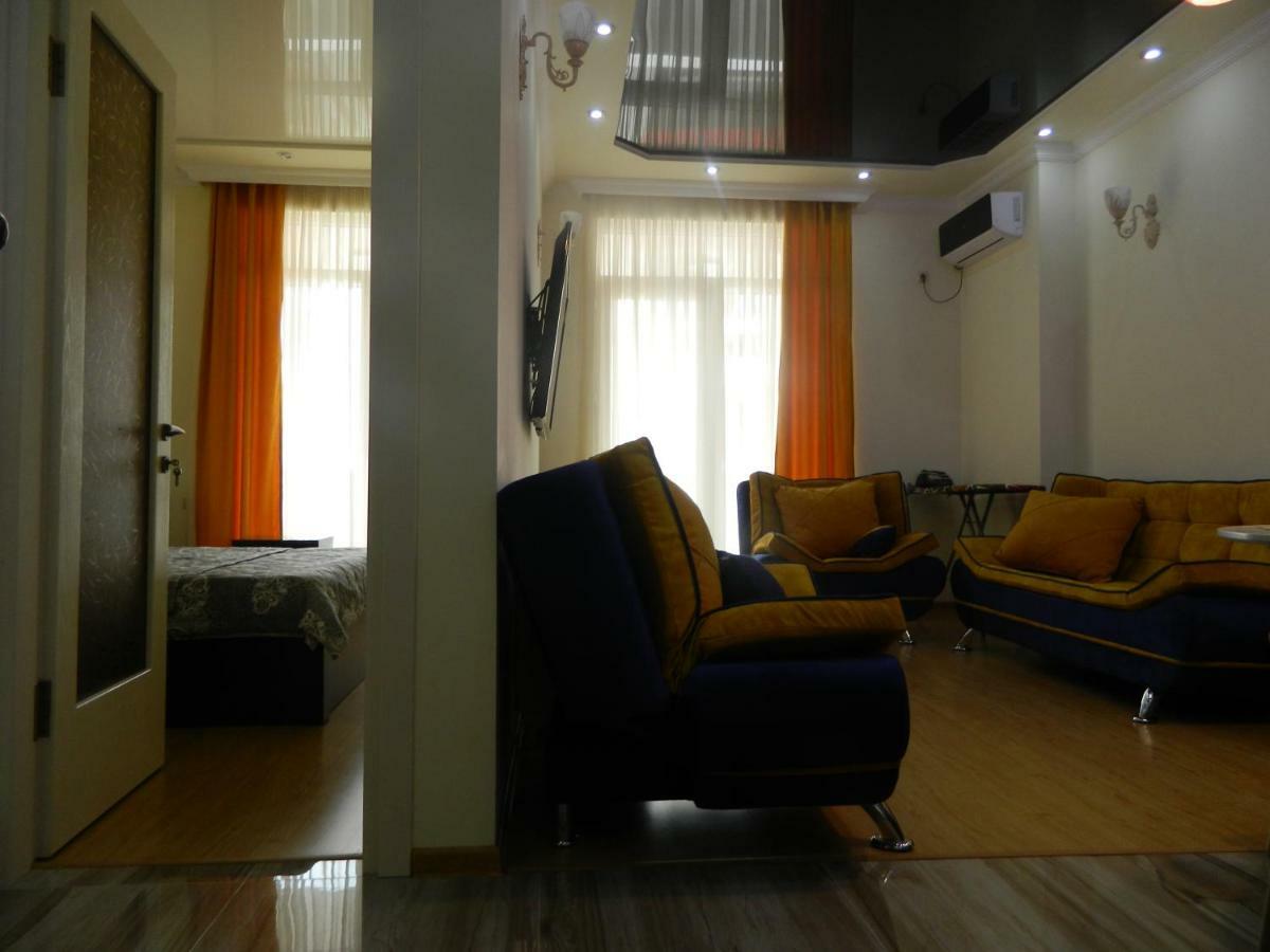 Chemi Saxli Apartment バトゥーミ エクステリア 写真