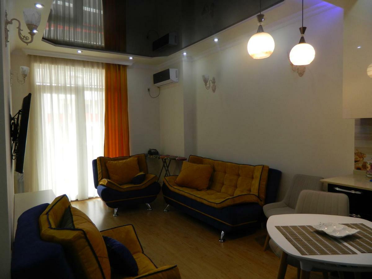 Chemi Saxli Apartment バトゥーミ エクステリア 写真